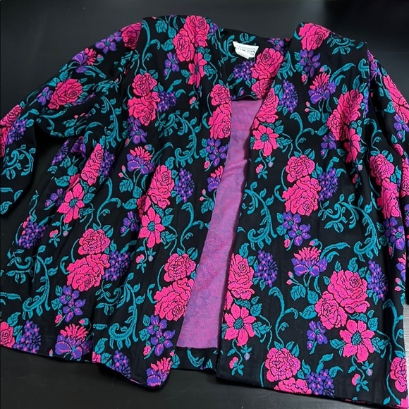 Vintage Around Town Floral Women's Jacket - Black and Pink - Picture 1 of 4